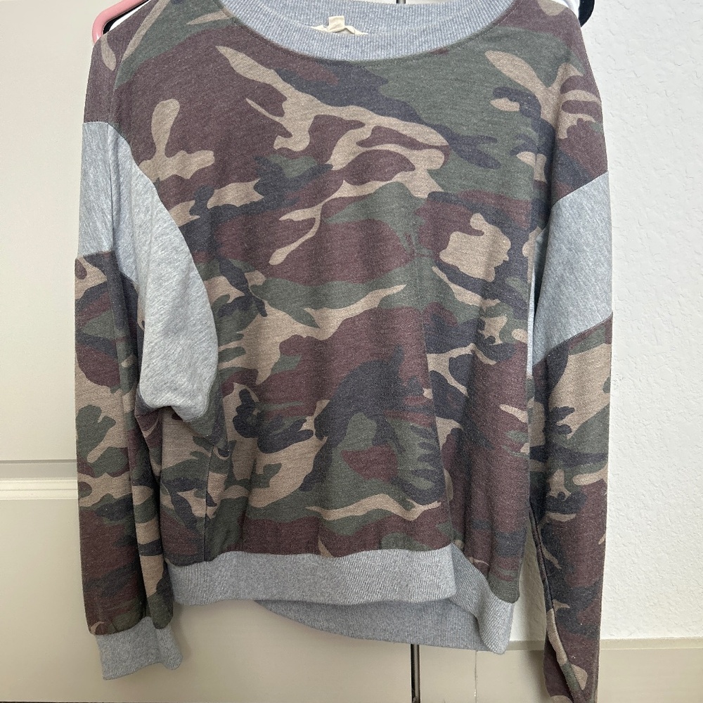 Army sweatshirt